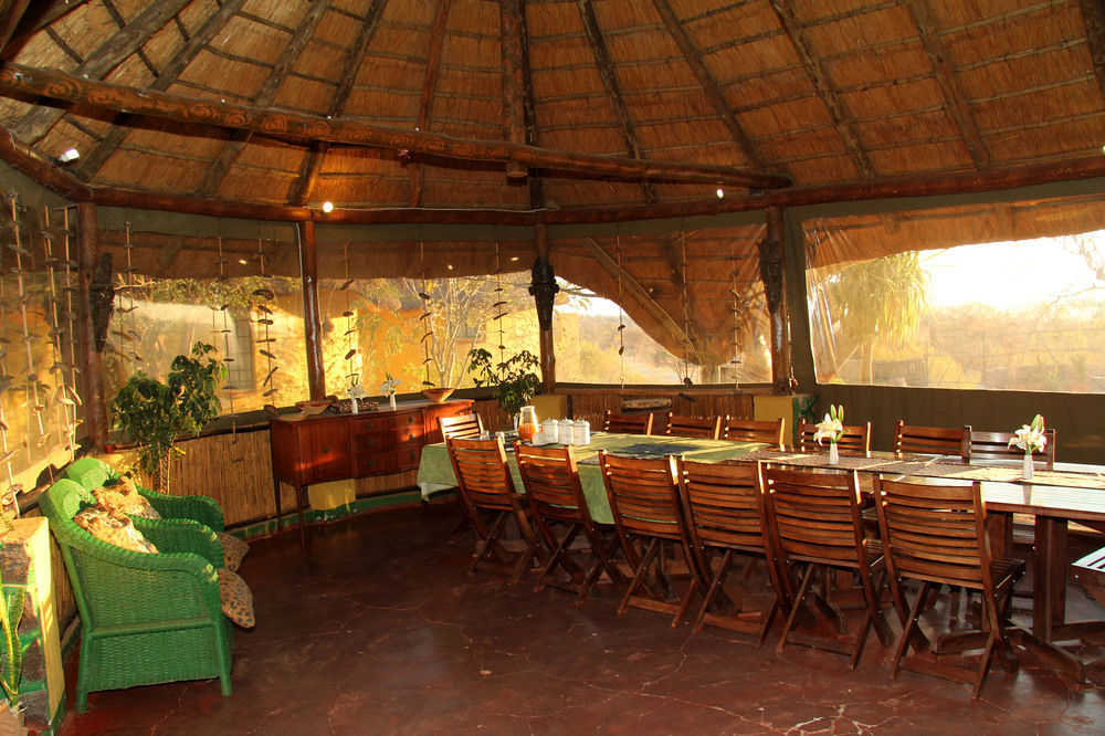Lesoma Valley Lodge Kasane Eksteriør billede