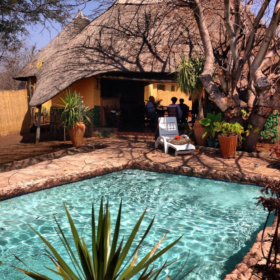 Lesoma Valley Lodge Kasane Eksteriør billede