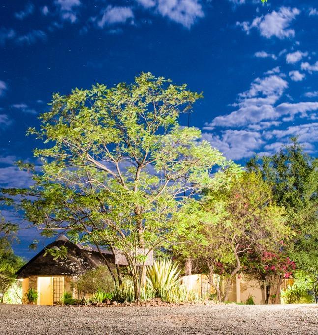 Lesoma Valley Lodge Kasane Eksteriør billede